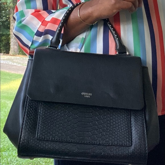 Guess Top-Handle Satchel - Picture 10 of 10